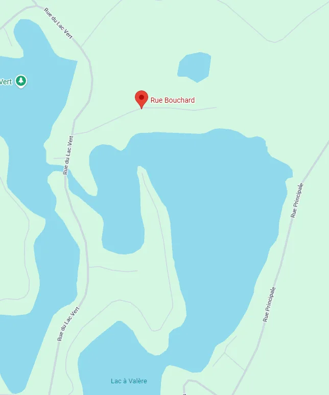 Le sentier débute au bout de la rue Bouchard